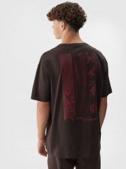 4F T-shirt oversize z nadrukiem męski - brązowy L. Brązowe t-shirty 4F, l, bez wzorów, z bawełny, bez kołnierzyka, bez ramiączek. W wyprzedaży za 39.99 zł.