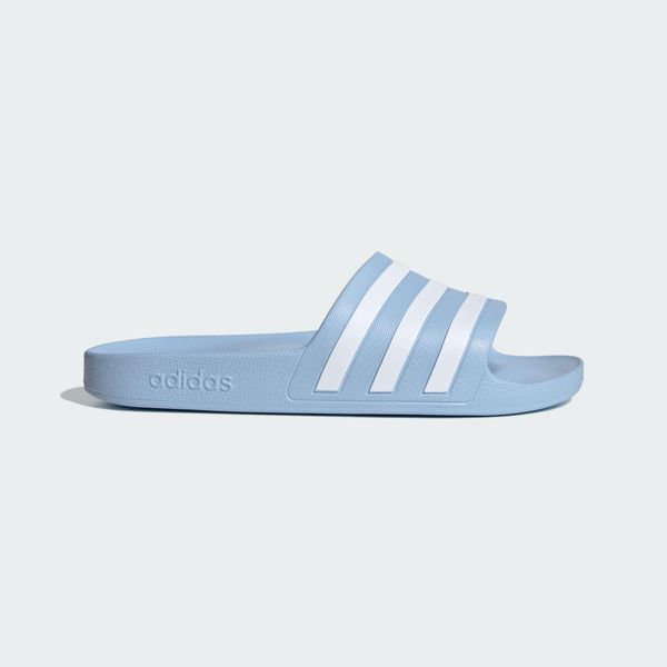 Klapki adilette Aqua. Białe klapki Adidas, z materiału. Za 54.50 zł.