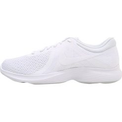 Nike Performance REVOLUTION 4 EU Obuwie do biegania treningowe white/pure platinum. Buty do biegania marki Nike Performance. W wyprzedaży za 156.75 zł.