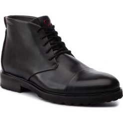 Kozaki STRELLSON - New Brown 4010002478 Black 900. Kozaki marki Strellson. W wyprzedaży za 299.00 zł.