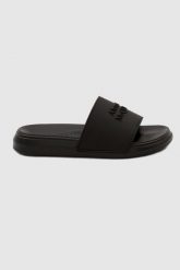 ALEXANDER MCQUEEN Czarne klapki męskie z logo. Czarne klapki ALEXANDER MCQUEEN. W wyprzedaży za 899.99 zł.