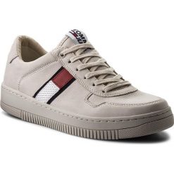 Sneakersy TOMMY JEANS - Tj Nubuck Basket Sneaker EM0EM00085 Ice 101. Buty sportowe casual marki Tommy Jeans. W wyprzedaży za 379.00 zł.