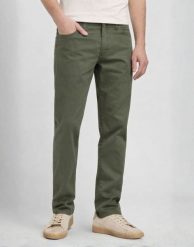 MESKIE SPODNIE LEE SLIM FIT MVP OLIVE MOSS 112376325. Zielone spodnie materiałowe Lee, l, bez wzorów, z materiału. Za 189.99 zł.