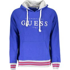 Bluza w kolorze niebieskim. Bluzy z kapturem marki Guess. W wyprzedaży za 219.95 zł.