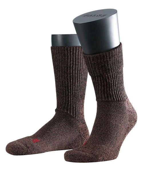 Skarpety Falke Walkie Ergo. Brązowe skarpety Falke, bez wzorów, z elastanu. Za 149.00 zł.