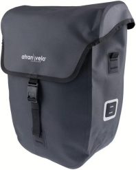 Torba na bagażnik rowerowy „Commuter Side”, wodoodporna. Czarne torby na laptopa ATRAN VELO, matowe. Za 341.30 zł.