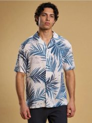 Wiskozowa koszula z letnim motywem - niebieski. Niebieskie koszule Sinsay, na lato, l, bez wzorów, z wiskozy, bez kołnierzyka, bez ramiączek. Za 39.99 zł.