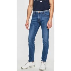 Wrangler - Jeansy Larston. Jeansy marki Wrangler. Za 319.90 zł.