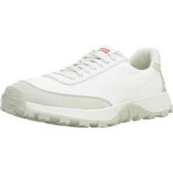 Buty tenisówki Camper Model. Białe buty trekkingowe Camper, bez wzorów, ze skóry, bez zapięcia. Za 440.99 zł.