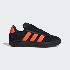 Buty Grand Court Alpha. Białe buty trekkingowe Adidas, bez wzorów, bez zapięcia. Za 419.00 zł.
