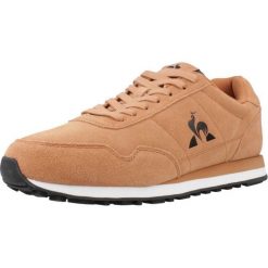 Buty LE COQ SPORTIF ASTRA_2 Pomarańczowy. Brązowe buty trekkingowe le coq sportif, bez wzorów, z tkaniny, bez zapięcia. Za 331.99 zł.