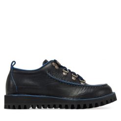 Półbuty Fracap. Czarne eleganckie półbuty Fracap, bez wzorów, bez obcasa, bez zapięcia. Za 989.99 zł.