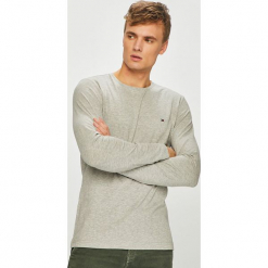 Tommy Hilfiger - T-shirt. Bluzki z długim rękawem marki Tommy Hilfiger. W wyprzedaży za 149.90 zł.