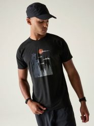 Dare 2b Koszulka funkcyjna "Tech II" w kolorze czarnym rozmiar: S. Czarne t-shirty sportowe Dare 2B, bez wzorów, z materiału, bez ramiączek, outdoorowe. Za 43.68 zł.
