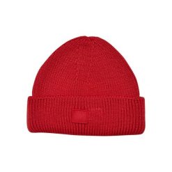 Czapka z wełny dzierganej Urban Classics. Czerwone czapki zimowe Urban Classics, bez wzorów, dziergany. Za 156.00 zł.