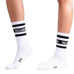 Skarpety Unisex Dla Dorosłych O Średnim Kroju. Białe skarpety Palladium, bez wzorów. Za 69.99 zł.
