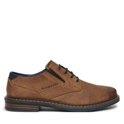 Półbuty Bugatti. Brązowe eleganckie półbuty Bugatti, bez wzorów, bez obcasa, bez zapięcia. Za 359.99 zł.