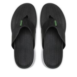Japonki Skechers. Czarne japonki Skechers, bez wzorów. Za 149.99 zł.