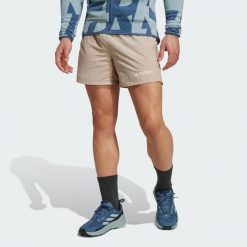 Szorty Terrex Multi. Czarne szorty Adidas, uniwersalny, bez wzorów, z materiału, sportowe. Za 229.00 zł.