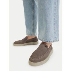 Półbuty G-Star. Szare eleganckie półbuty G-Star, bez wzorów, bez obcasa, bez zapięcia. Za 175.99 zł.