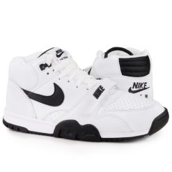 Buty męskie sportowe do koszykówki Nike AIR TRAINER 1. Białe buty do biegania Nike, bez wzorów, bez zapięcia, do koszykówki. W wyprzedaży za 419.00 zł.