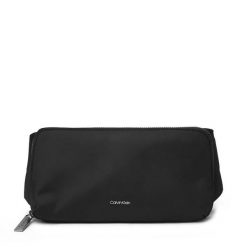 Saszetka nerka Calvin Klein. Czarne saszetki i nerki CALVIN KLEIN, bez wzorów. Za 199.99 zł.