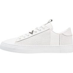 HUB HOOK Sneakersy niskie white. Buty sportowe casual marki HUB. Za 459.00 zł.