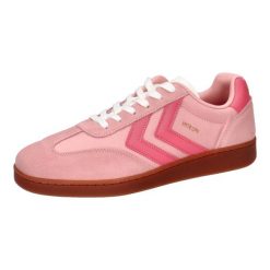 Buty halowe Hummel VM78 CPH RS. Czerwone buty sportowe casual Hummel, bez wzorów, bez zapięcia. Za 285.00 zł.