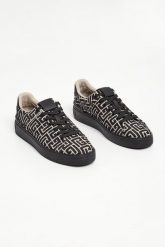 Sneakersy męskie B-Court BALMAIN. Buty sportowe casual Balmain, bez wzorów, bez zapięcia. W wyprzedaży za 2,346.75 zł.
