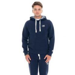 Bluza zimowa Herren z Kapuze zum Überziehen, mała Leone 1947 Logo. Niebieskie bluzy LEONE 1947 APPAREL, na zimę, bez wzorów, z bawełny, bez kaptura. W wyprzedaży za 206.29 zł.