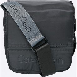 Calvin Klein Jeans - Saszetka Matthew. Saszetki i nerki marki Calvin Klein Jeans. W wyprzedaży za 179.90 zł.