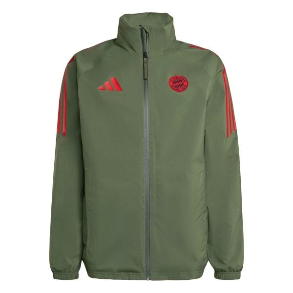 Kurtka wodoodporna Bayern Monachium Tiro 2025/26. Zielone kurtki Adidas, l, z aplikacjami, bez kaptura. Za 781.65 zł.