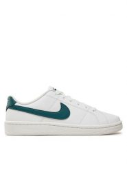Nike Sneakersy Court Royale 2 CQ9246 105 Biały. Białe buty sportowe casual Nike, bez wzorów, ze skóry, bez zapięcia. Za 249.99 zł.