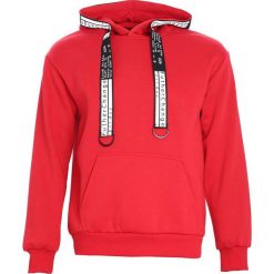 Czerwona Bluza Advanced. Bluzy marki Born2be. Za 64.99 zł.