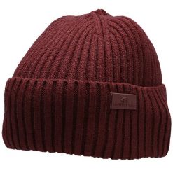 Czapka męska 4F. Czerwone czapki zimowe 4F, bez wzorów, z dzianiny. Za 36.99 zł.