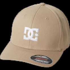 Czapka DC Shoes Cap Star. Czarne czapki z daszkiem DC Shoes, bez wzorów, z bawełny. Za 190.00 zł.