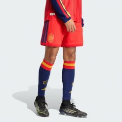 Szorty Spain 26 Home Authentic. Czerwone szorty Adidas, bez wzorów, sportowe. Za 239.00 zł.