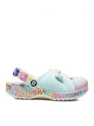Crocs Klapki Classic Squishmallows Cow Clog 210852 Błękitny. Niebieskie klapki Crocs, z tworzywa sztucznego. Za 199.99 zł.