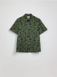 Lniana koszula regular fit - zielony. Zielone koszule Reserved, l, bez wzorów, bez kołnierzyka, bez ramiączek. Za 179.99 zł.