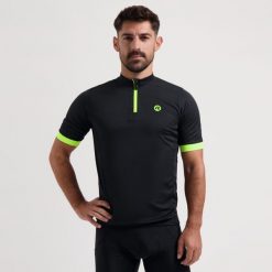 Koszulka rowerowa męska Rogelli Core z krótkim rękawem. Czarne bielizna termoaktywna Rogelli, na lato, m, bez wzorów, z materiału, bez ramiączek, na fitness i siłownię. Za 146.00 zł.