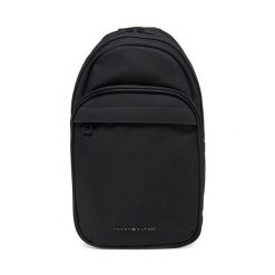Saszetka Tommy Hilfiger. Czarne saszetki i nerki Tommy Hilfiger, bez wzorów. Za 349.99 zł.