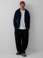 4F Bluza dresowa regular z kapturem męska - granatowa XL. Niebieskie bluzy 4F, m, bez wzorów, z bawełny, z kapturem. Za 189.99 zł.