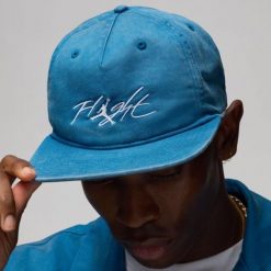 Czapka z daszkiem Air Jordan Flight Pro Unstructured Blue - FV5300-457. Niebieskie czapki z daszkiem Jordan, bez wzorów. Za 98.90 zł.