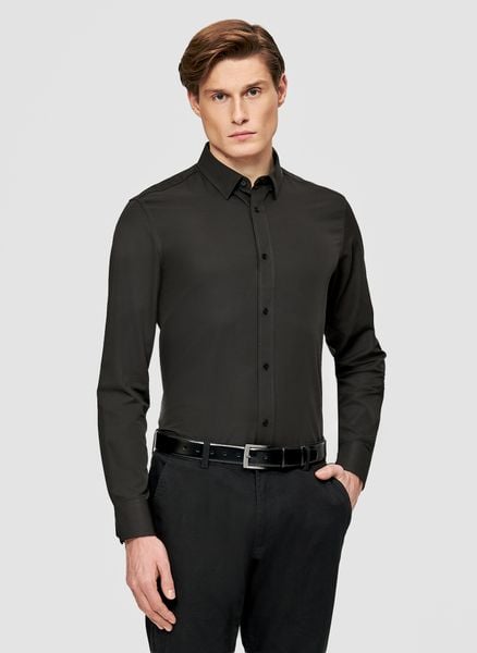 PAKO LORENTE – Czarna koszula męska z wełną. Czarne koszule Pako Lorente, m, bez wzorów, z poliesteru, bez kołnierzyka, bez ramiączek. Za 299.99 zł.