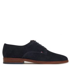 Półbuty Tommy Hilfiger. Niebieskie eleganckie półbuty Tommy Hilfiger, bez wzorów, bez obcasa, bez zapięcia. Za 649.99 zł.