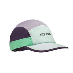 Czapka z daszkiem do biegania Kiprun 5 paneli. Fioletowe czapki z daszkiem KIPRUN, bez wzorów, z materiału. Za 49.99 zł.