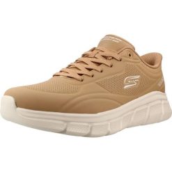 Buty SKECHERS BOBS B FLEX - SMOOTH EDGE Jasnobrązowy. Brązowe buty turystyczne Skechers, bez wzorów, z syntetyku, bez zapięcia, na fitness i siłownię. Za 319.99 zł.