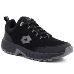 Półbuty męskie trekkingowe czarne Lotto 2400290U 1116. Czarne buty trekkingowe Lotto, bez wzorów, ze skóry ekologicznej, bez zapięcia. Za 179.99 zł.