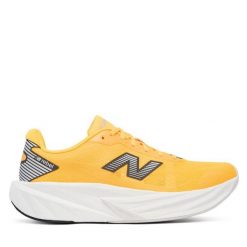Buty do biegania New Balance. Brązowe buty do biegania New Balance, bez wzorów, bez zapięcia, do biegania. Za 699.99 zł.