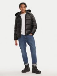 Guess Kurtka zimowa M4BL33 WGJB0 Czarny Regular Fit. Czarne kurtki Guess, na zimę, l, z aplikacjami, z syntetyku, bez kaptura. Za 499.99 zł.